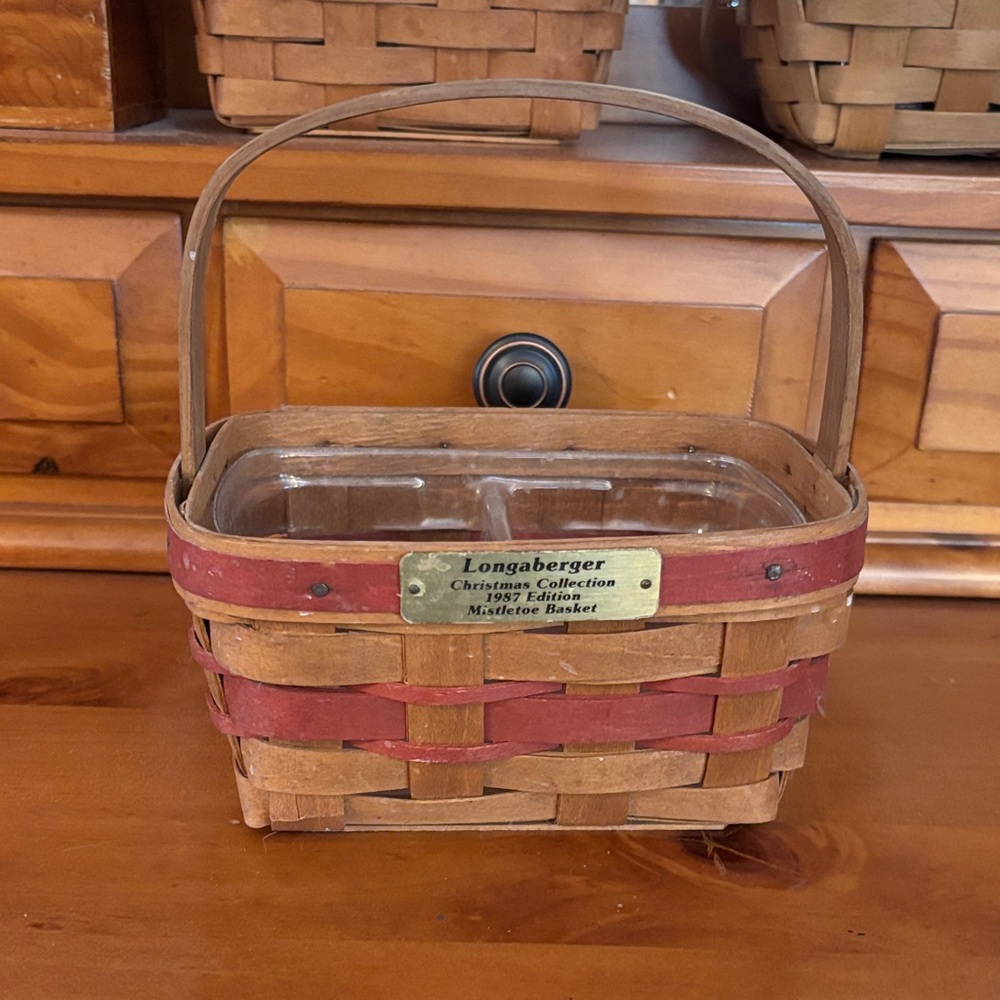 Longaberger Red and Tan Woven Basket / 1987 Christmas collection